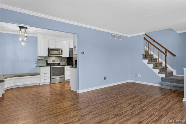 37638 Colonial Drive, Westland, MI 48185