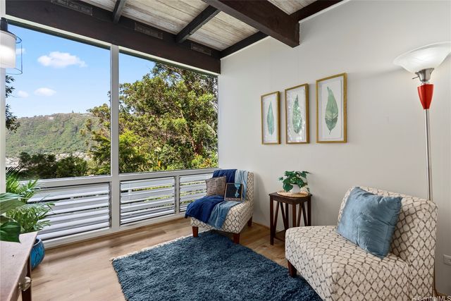 3629 Woodlawn Terrace Place, Honolulu, HI 96822