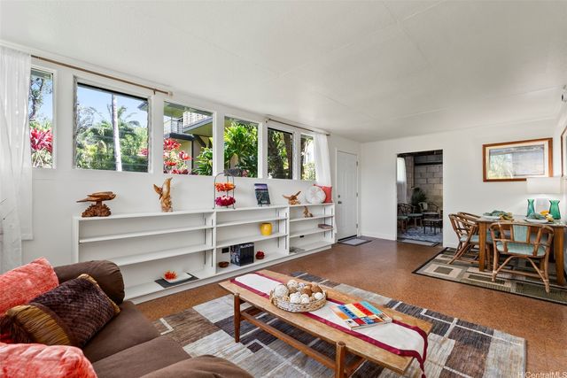 3629 Woodlawn Terrace Place, Honolulu, HI 96822