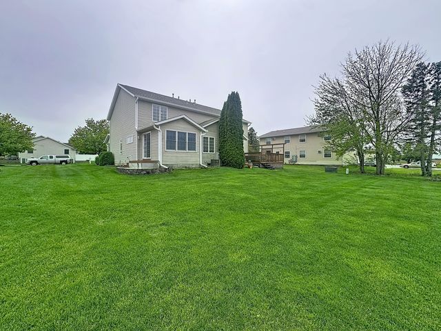 721 Ash Drive, Geneseo, IL 61254