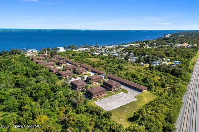 3318 Overlook Drive NE 61, Palm Bay, FL 32905