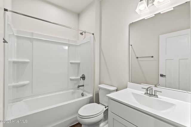 2183 Webfoot Drive NE, Bolivia, NC 28422