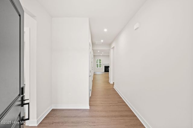 2183 Webfoot Drive NE, Bolivia, NC 28422