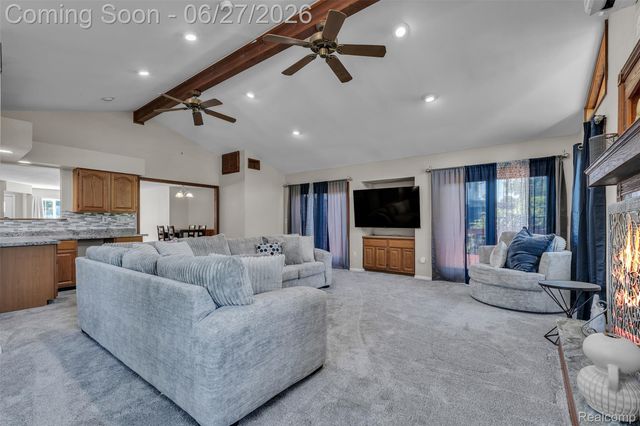 2752 Red Arrow Drive, Commerce Charter Township, MI 48382