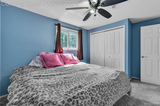 2752 Red Arrow Drive, Commerce Charter Township, MI 48382
