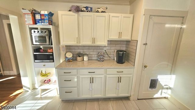 421 Lincoln Ave, Pompton Lakes Boro, NJ 07442