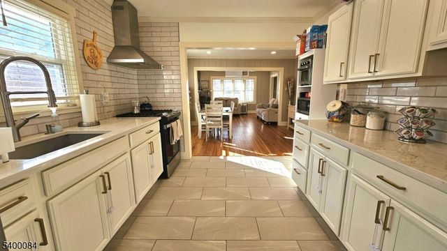 421 Lincoln Ave, Pompton Lakes Boro, NJ 07442