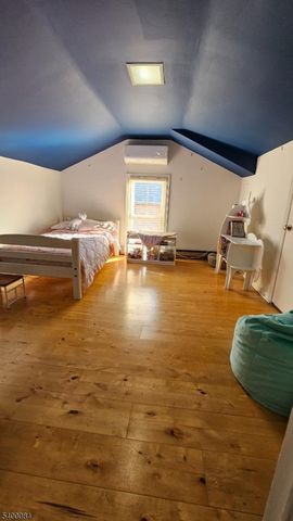 421 Lincoln Ave, Pompton Lakes Boro, NJ 07442