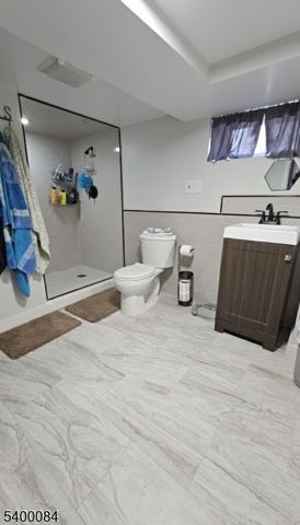 421 Lincoln Ave, Pompton Lakes Boro, NJ 07442