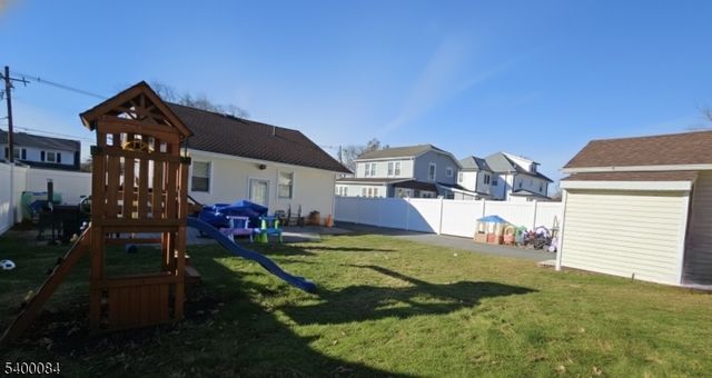 421 Lincoln Ave, Pompton Lakes Boro, NJ 07442