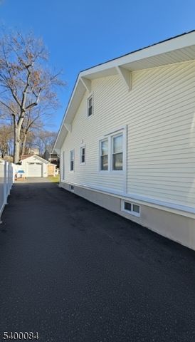 421 Lincoln Ave, Pompton Lakes Boro, NJ 07442