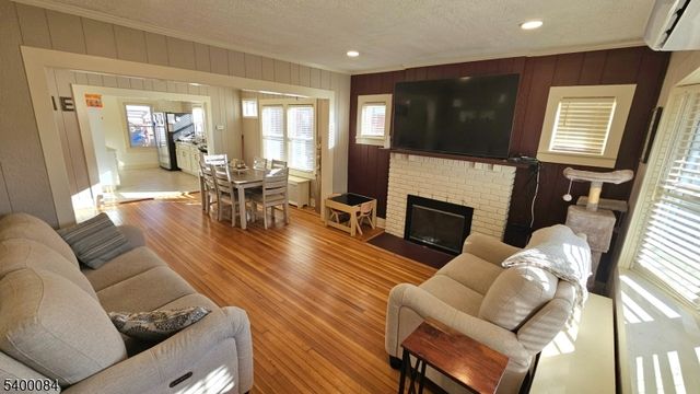 421 Lincoln Ave, Pompton Lakes Boro, NJ 07442