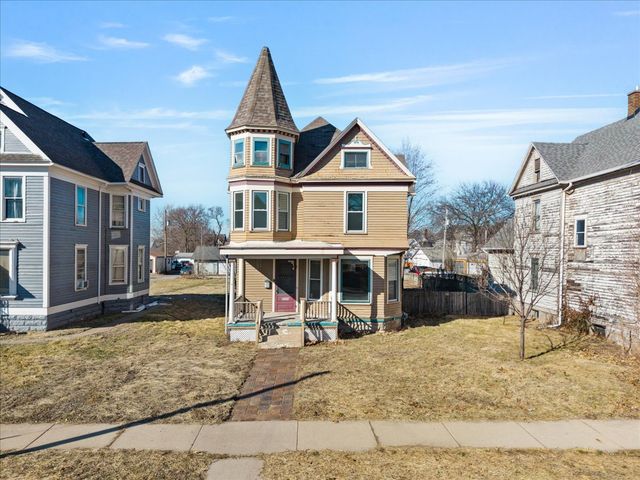 1517 9 Avenue, Rock Island, IL 61021