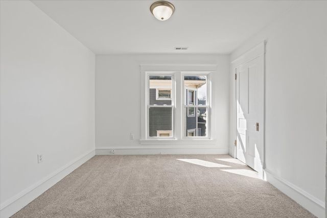 1517 9 Avenue, Rock Island, IL 61021