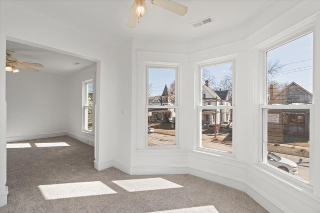 1517 9 Avenue, Rock Island, IL 61021