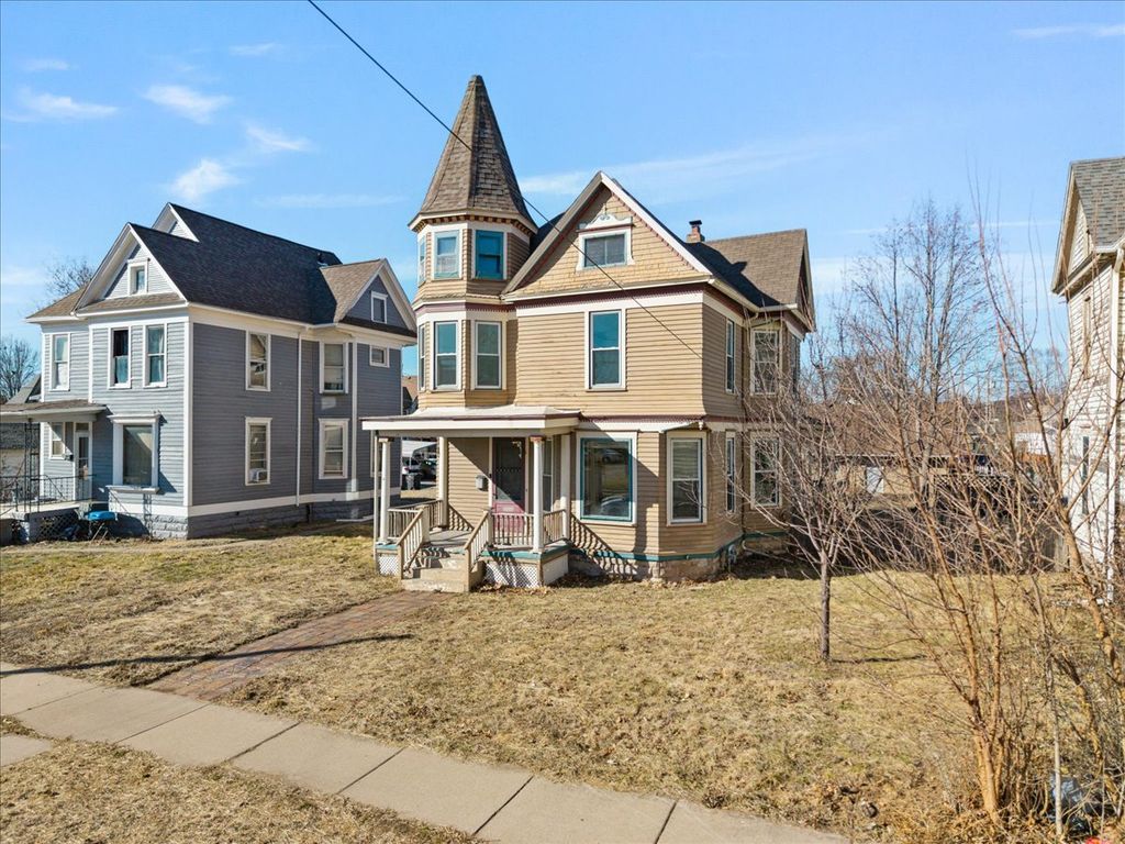 1517 9 Avenue, Rock Island, IL 61021