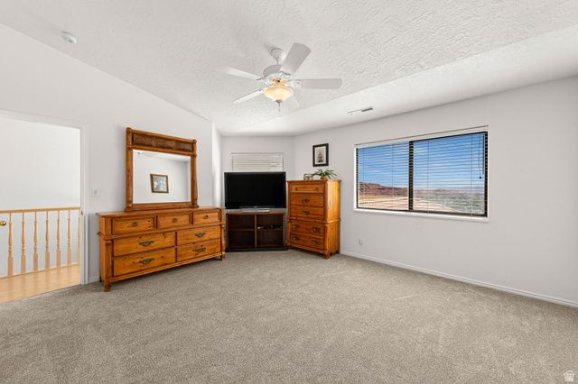 579 N RIDGECREST CIR, St. George, UT 84770