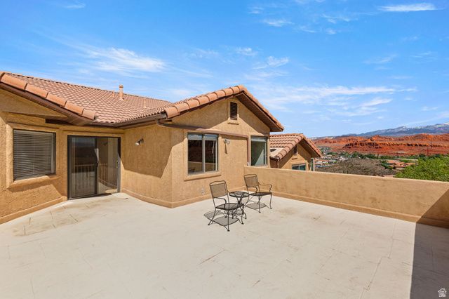 579 N RIDGECREST CIR, St. George, UT 84770