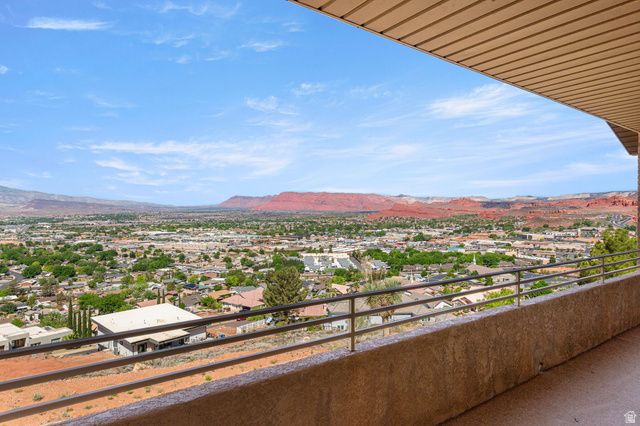579 N RIDGECREST CIR, St. George, UT 84770