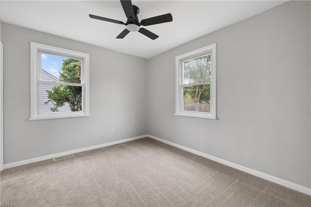 614 Ellen RD, Newport News, VA 23605