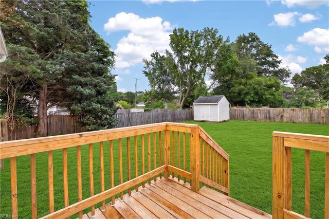 614 Ellen RD, Newport News, VA 23605
