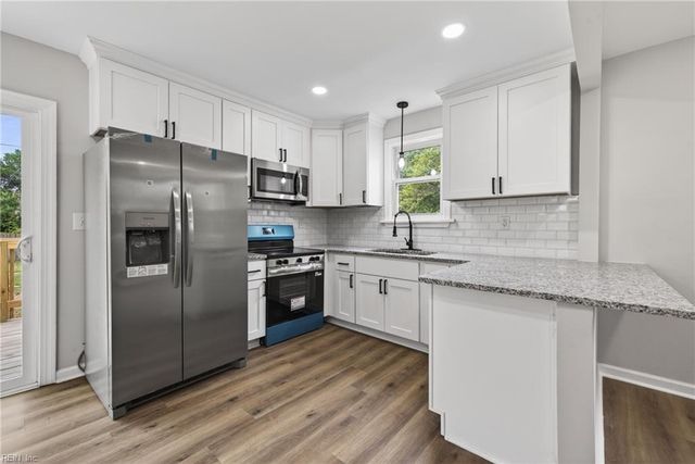614 Ellen RD, Newport News, VA 23605