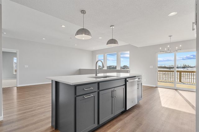 2820 Autumn Woods Drive, Cedar Falls, IA 50613