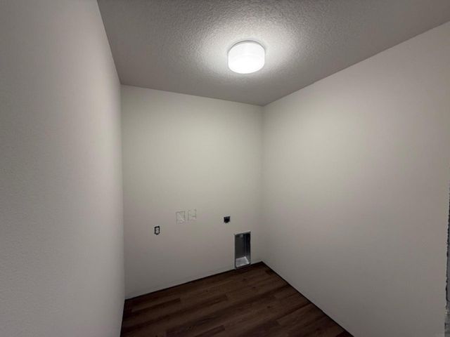 2820 Autumn Woods Drive, Cedar Falls, IA 50613