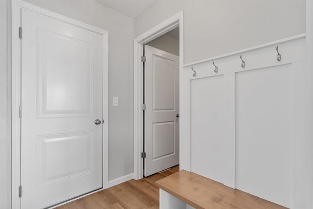 2820 Autumn Woods Drive, Cedar Falls, IA 50613