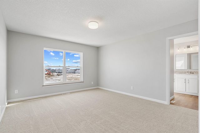 2820 Autumn Woods Drive, Cedar Falls, IA 50613