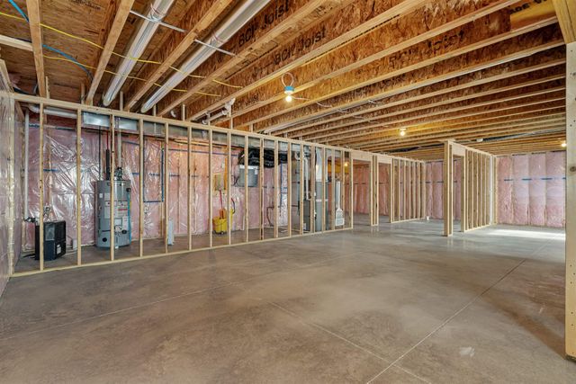 2820 Autumn Woods Drive, Cedar Falls, IA 50613