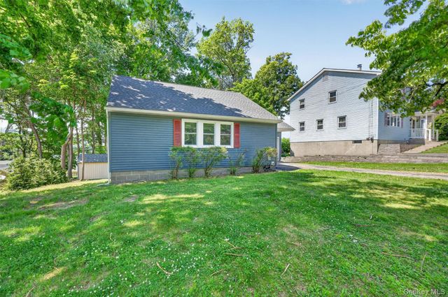333 Oak Drive, New Windsor, NY 12553
