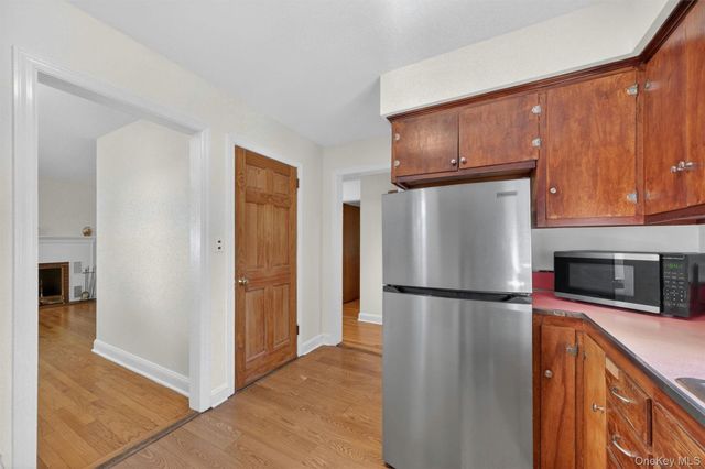 333 Oak Drive, New Windsor, NY 12553