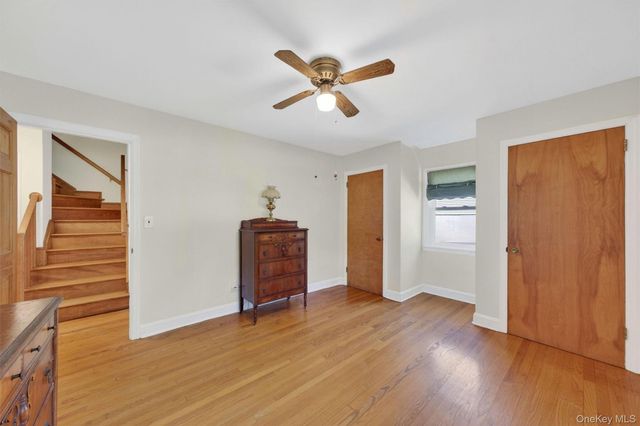 333 Oak Drive, New Windsor, NY 12553