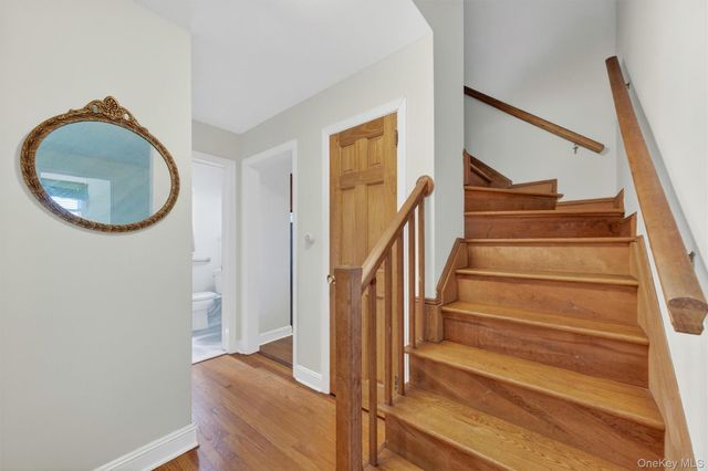 333 Oak Drive, New Windsor, NY 12553