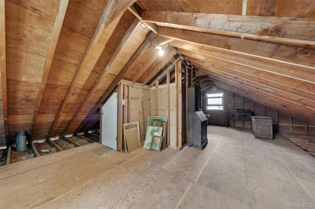 333 Oak Drive, New Windsor, NY 12553
