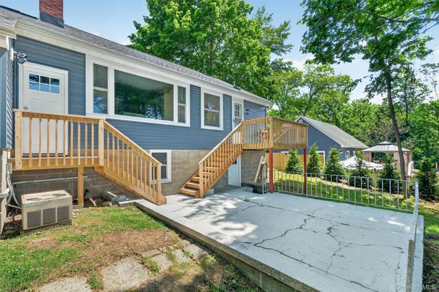 333 Oak Drive, New Windsor, NY 12553
