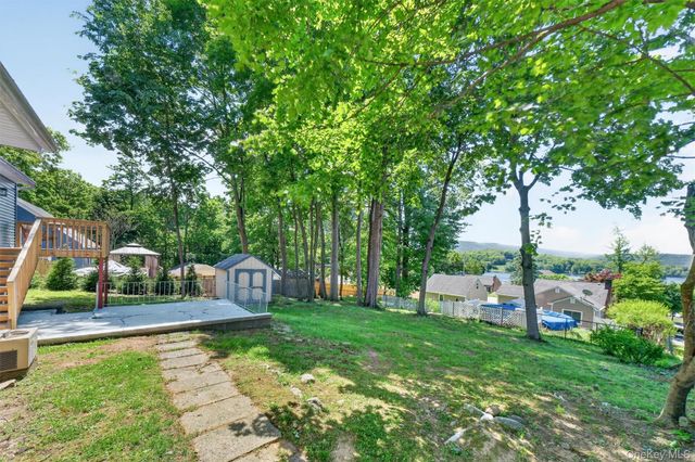 333 Oak Drive, New Windsor, NY 12553
