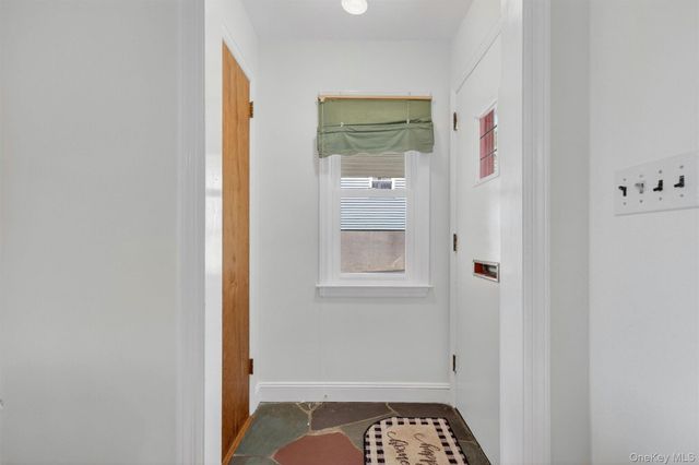 333 Oak Drive, New Windsor, NY 12553