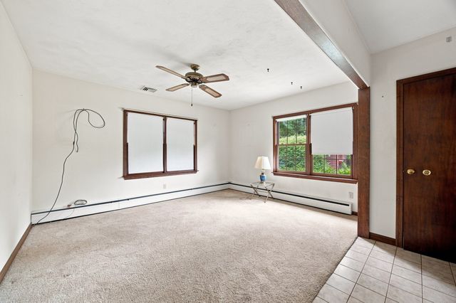37 Charles Hill Rd, Holyoke, MA 01040