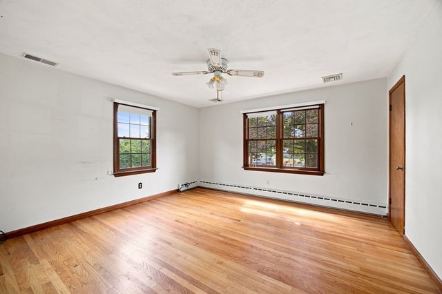 37 Charles Hill Rd, Holyoke, MA 01040