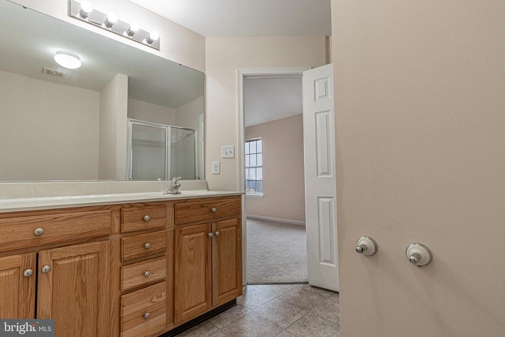 Image 29 of property listing at 1879 JAMESTOWN LN #1879, York, PA 17408