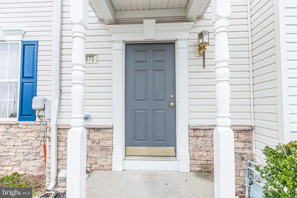 Image 4 of property listing at 1879 JAMESTOWN LN #1879, York, PA 17408