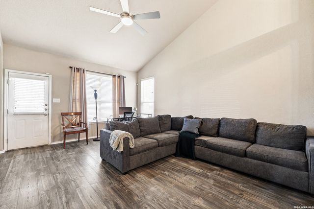 6826 Fort Bnd, San Antonio, TX 78223