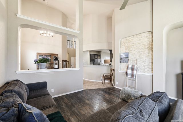 6826 Fort Bnd, San Antonio, TX 78223
