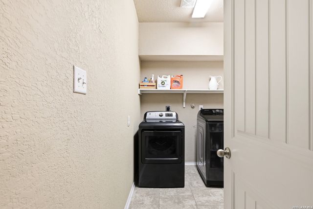 6826 Fort Bnd, San Antonio, TX 78223