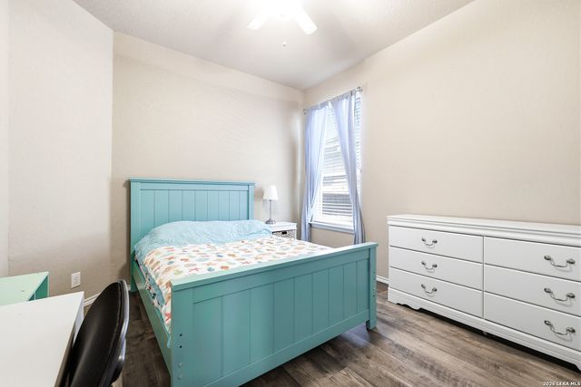 6826 Fort Bnd, San Antonio, TX 78223