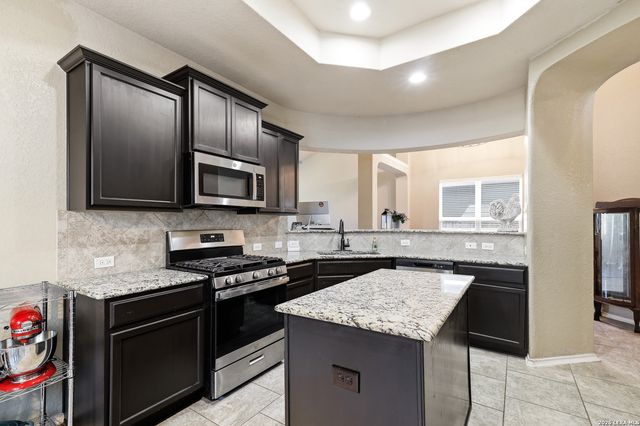 6826 Fort Bnd, San Antonio, TX 78223