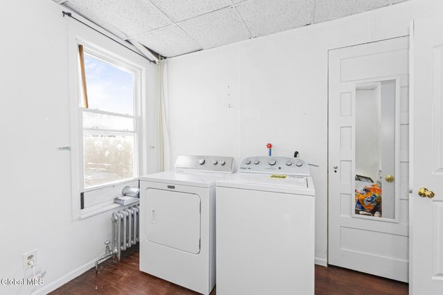 86 Pinewoods Avenue, Troy, NY 12180