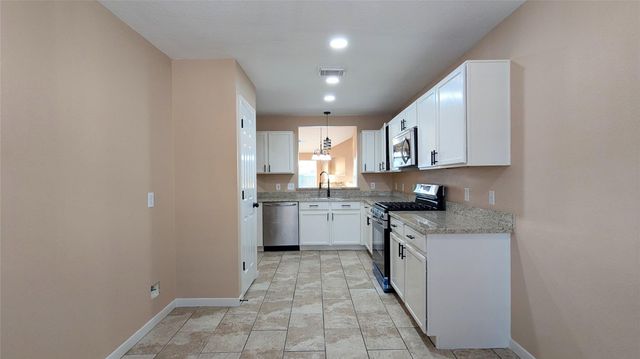 723 Cypresswood Cove, Spring, TX 77373